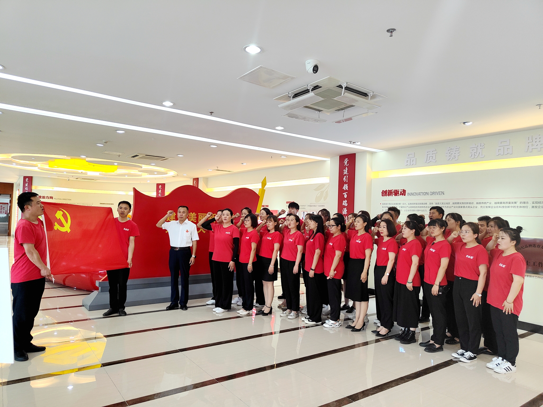 1657025940235568.jpg 0176837e6b623c1e75f7dac3c82bed0_副本.jpg