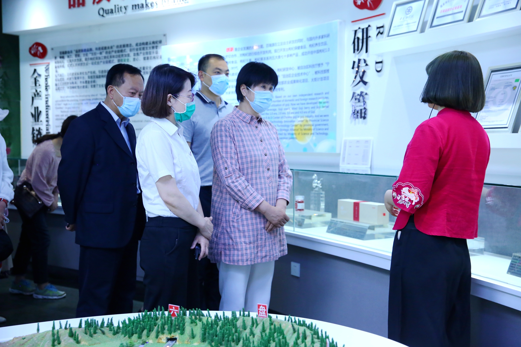 1657026660699240.jpg 2.jpg